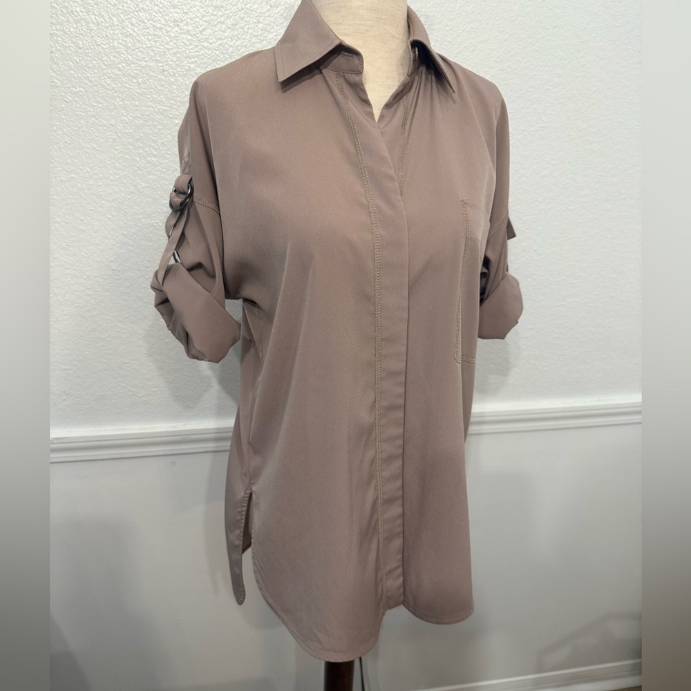 W By Worth Khaki Length Short Sleeve Button Down Shirt
